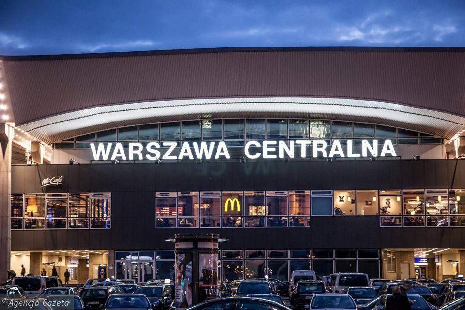 Dworzec P&o Serviced * Varsovia